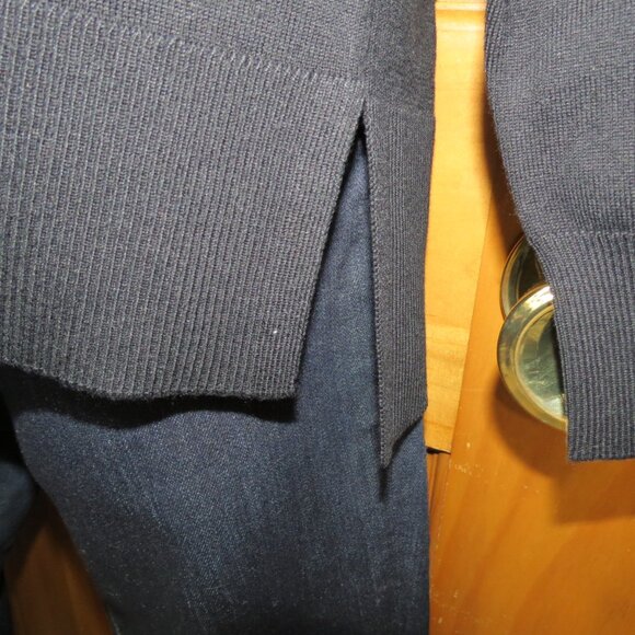 NWT Sunday Black Long Sleeve Pullover Sweater Smooth Knit Size Medium - Picture 6 of 12